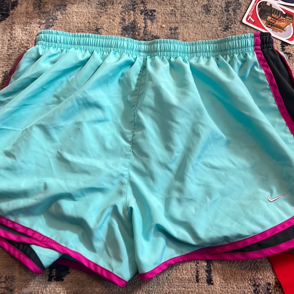Women’s Nike shorts, XL